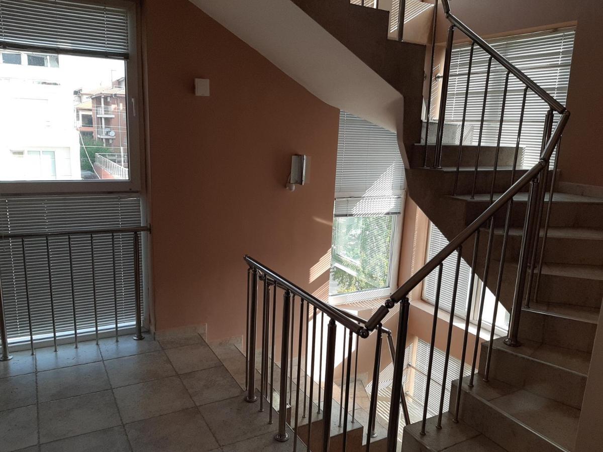 Guest Rooms Deva 布尔加斯 外观 照片
